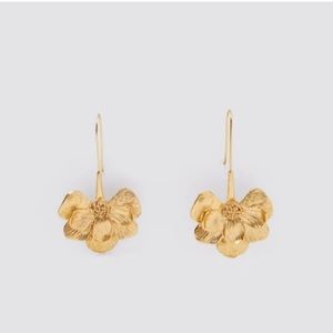 Zara Gold Camomile Flower Leaf Flower Dangle Drop Earrings